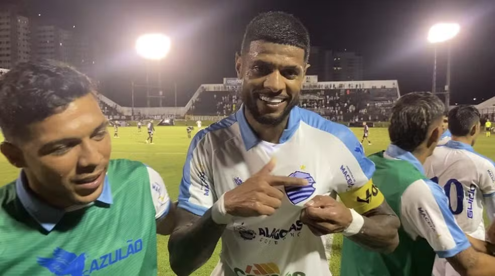 CSA: Richard é dúvida para enfrentar o Floresta; veja classificação e artilheiros na Série C
