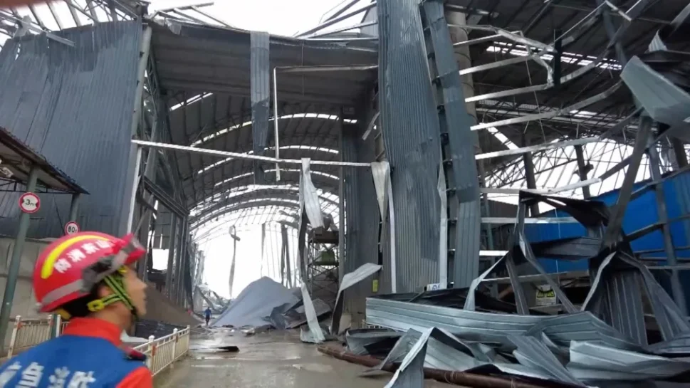 Tornado deixa 5 mortos e dezenas de feridos no leste da China