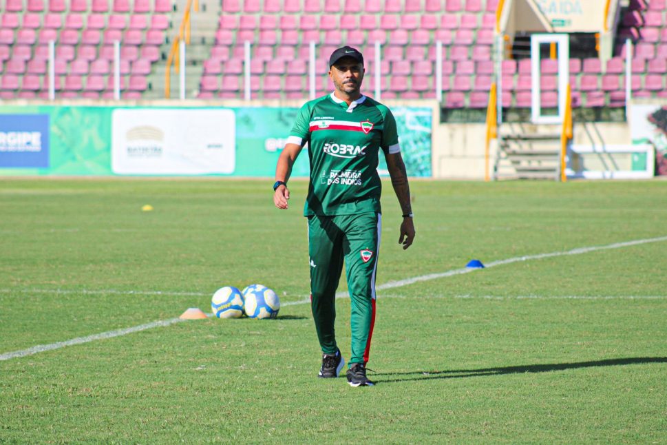 Há 10 anos no CSE, Victor Albuquerque faz avaliação da temporada e diz: “meu desejo é continuar por aqui”