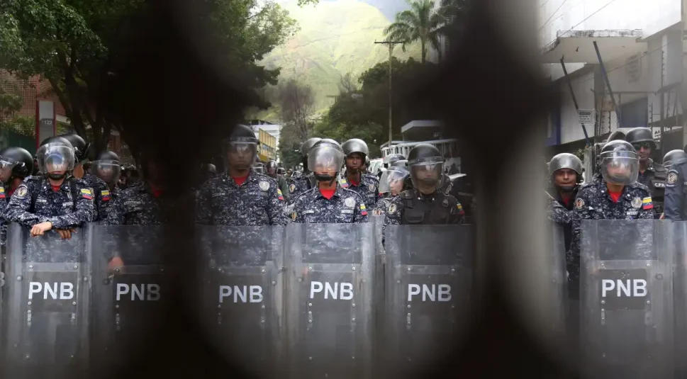 Presos após eleição na Venezuela têm pedidos de defesa negados, diz ONG de direitos humanos