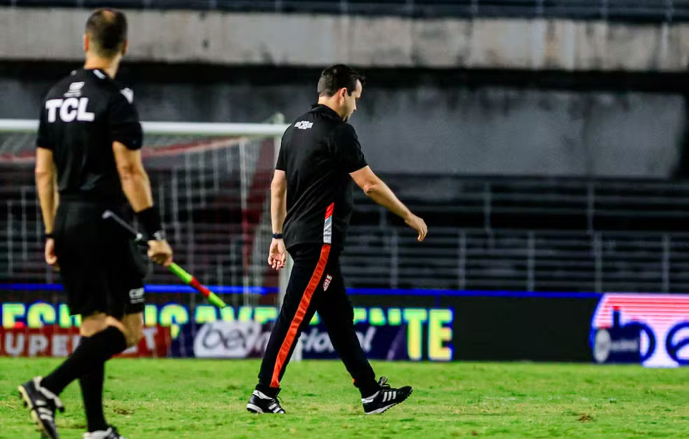 Daniel Paulista não é mais técnico do CRB