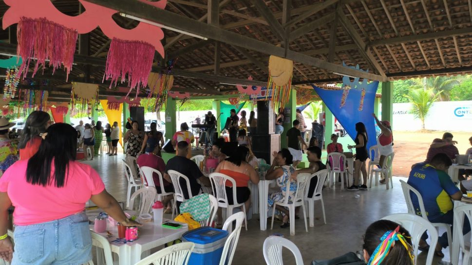 [Vídeo] Carnaval no Clube Campestre encanta foliões em Palmeira dos Índios
