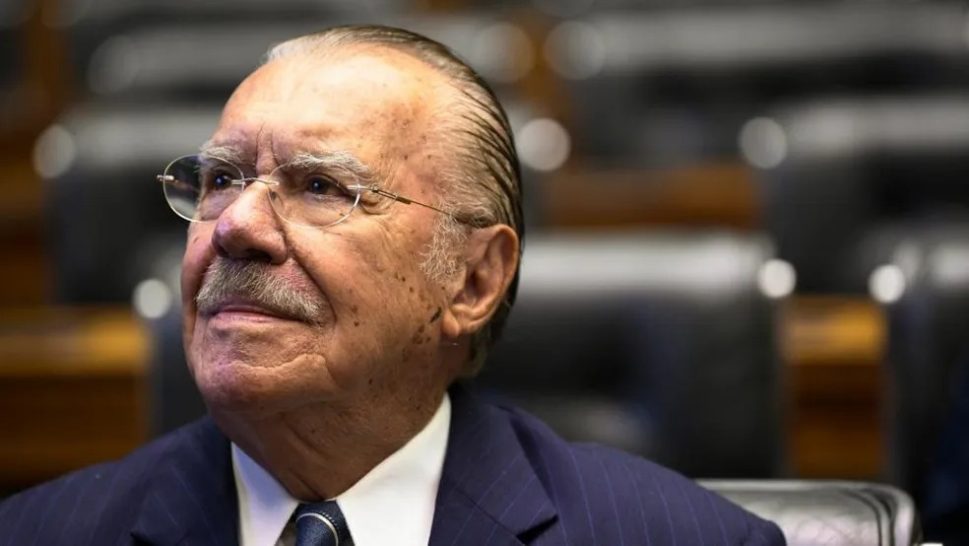 José Sarney é internado com pneumonia em hospital de São Luís