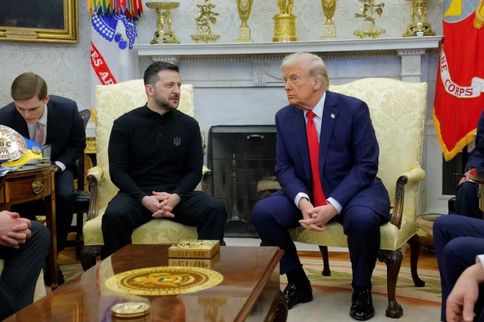 Trump anuncia envio de armas à Ucrânia e novas sanções contra países que comprarem petróleo russo