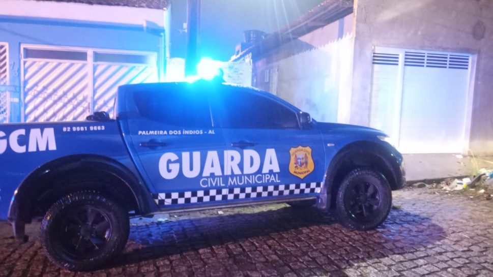 Guarda Civil impede tentativa de suicídio e leva mulher para atendimento em Palmeira dos Índios