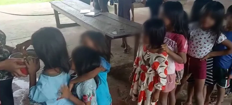 [Vídeo] Crianças indígenas do Pará enfrentam fome nas escolas e recorrem ao “chibé” como única refeição