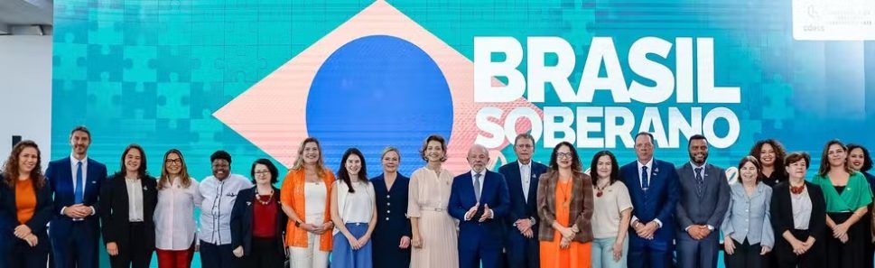 Lula diz em evento que medirá cada palavra em função do cenário brasileiro