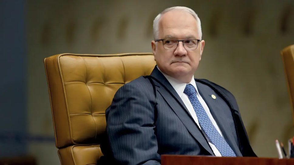 Fachin diz que analisará fatos sobre Moraes e promete “medidas cabíveis”