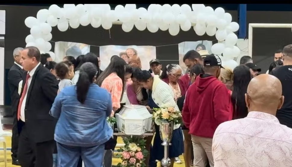 Corpos de irmãos mortos atropelados em Diadema chegam a Alagoas para velório e sepultamento