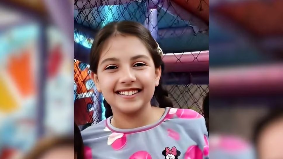 Menina de 12 anos morre após ter o cabelo sugado pelo ralo em piscina