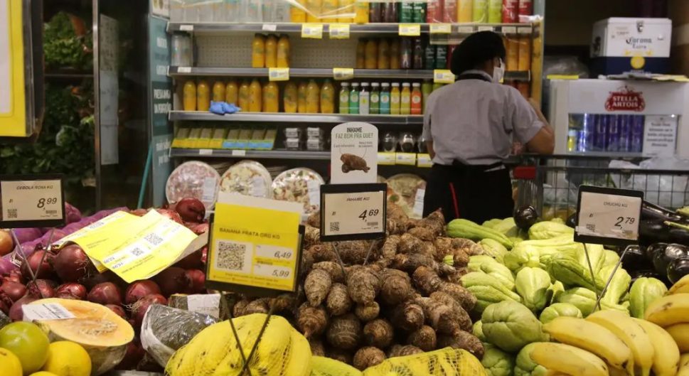 Governo publica regras de novo imposto sobre consumo a partir de 2027. Entenda o que muda
