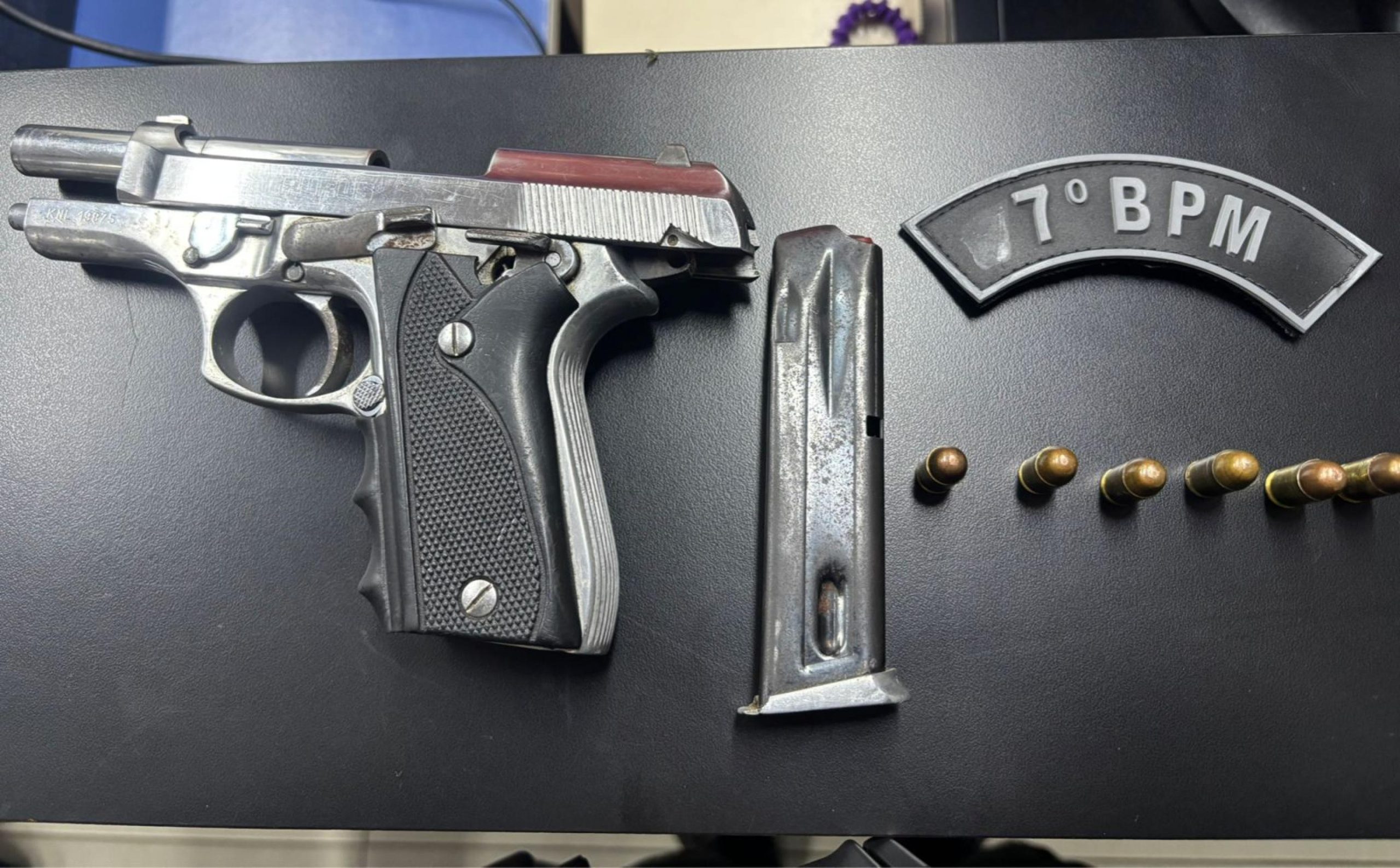 Polícia Militar apreende 28 armas de fogo e mais de 25 kg de drogas