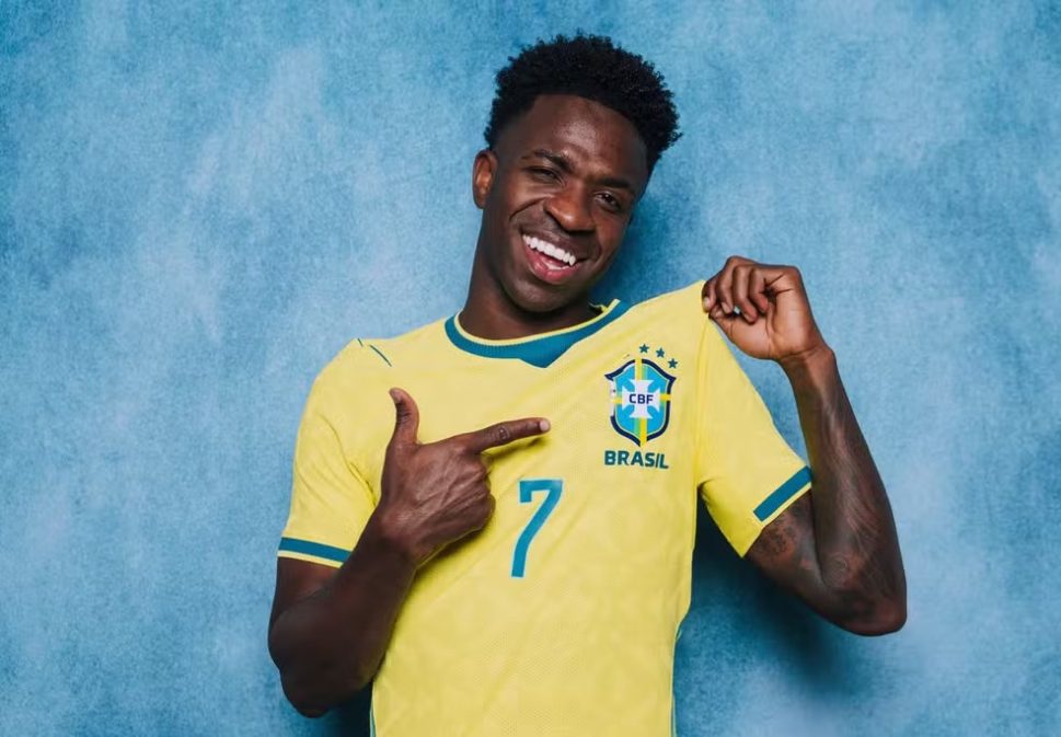 Site americano elege camisa do Brasil a segunda mais bonita da Copa; veja o ranking