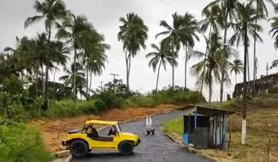 Motociclista se fere ao colidir com corrente de proteção nas Ruínas de São Bento, em Maragogi
