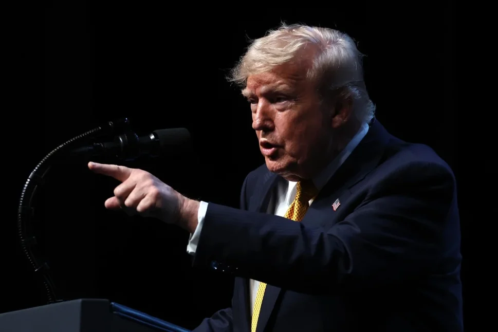 Jornalistas são barrados na Casa Branca após ordem de Trump