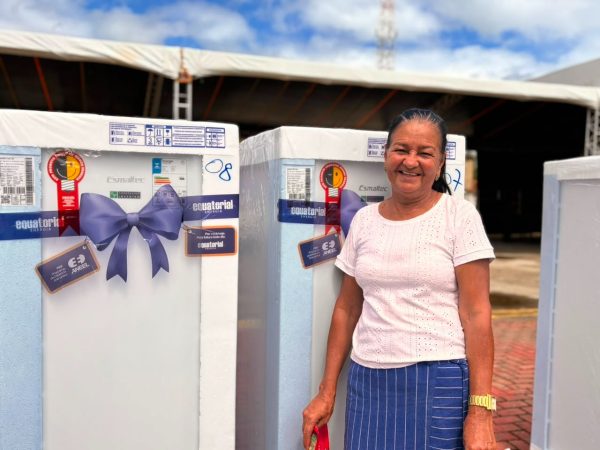 Mais economia e qualidade de vida: Equatorial Alagoas entrega geladeiras novas a famílias de Jacuípe, Barra de Santo Antônio e São Brás