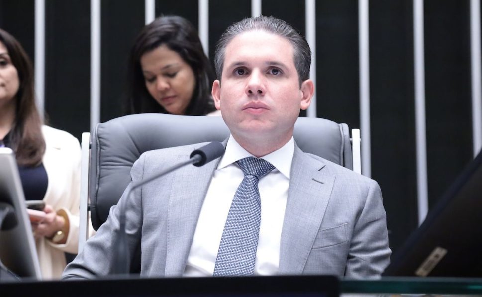 Com salários de R$ 30 mil, Câmara dos Deputados anuncia novo concurso público