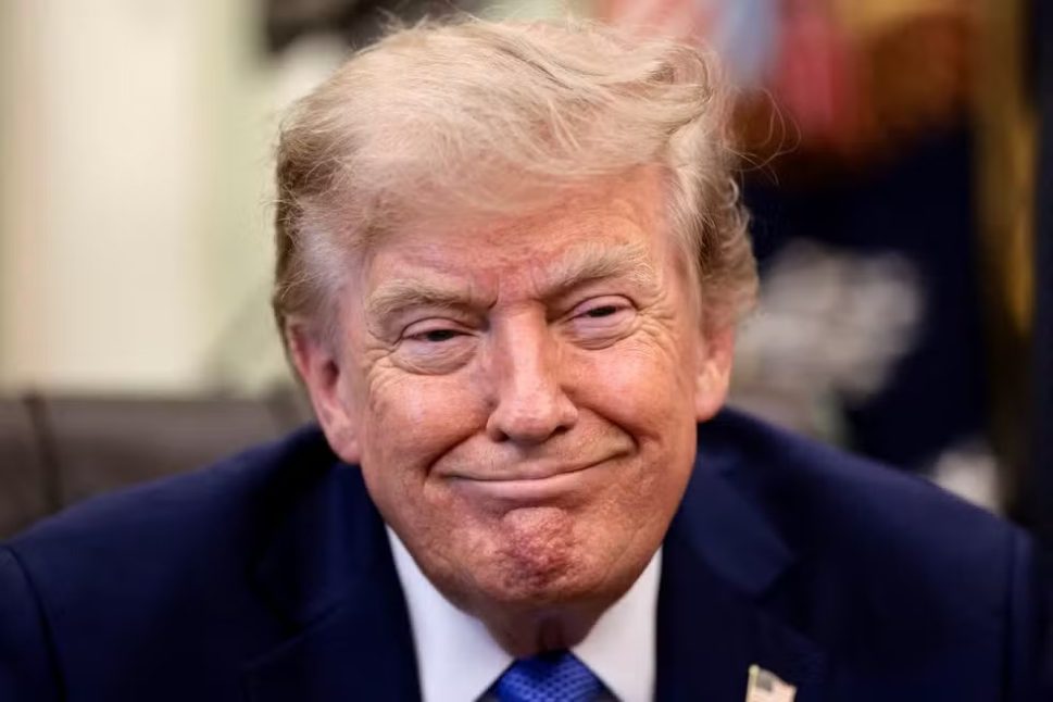 Trump anuncia tarifas de 50% sobre produtos do Canadá em 2027