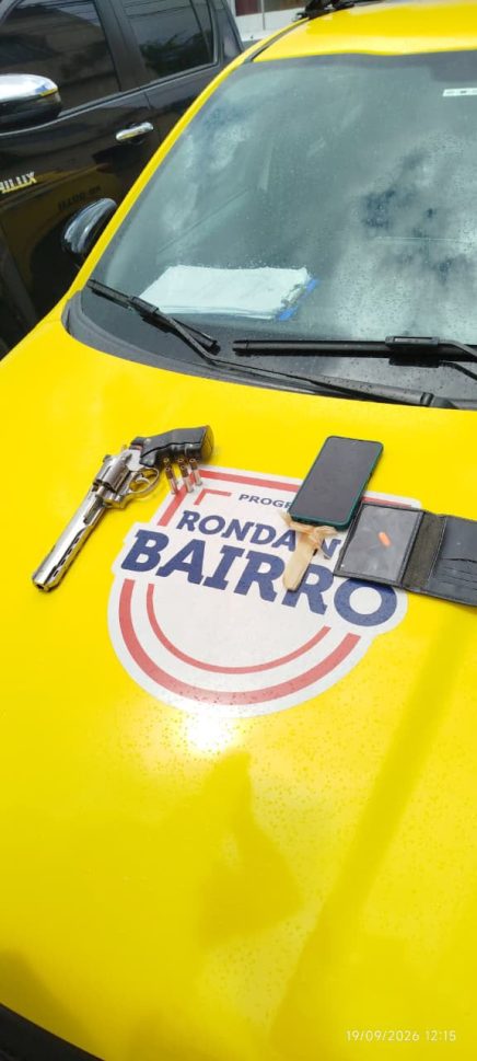 Homem é detido após ameaçar populares com simulacro de arma no Centro de Arapiraca