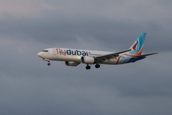Copiloto tenta derrubar avião e esfaqueia piloto em voo com destino a Israel, diz governo