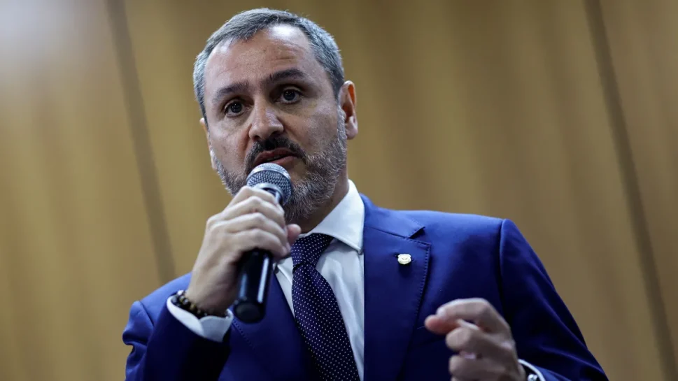 Mendonça determina afastamento de diretor-geral da PF, Andrei Rodrigues