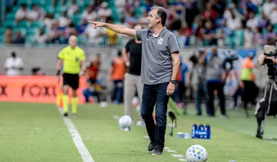 Léo Condé é o 17º técnico demitido no Brasileirão 2026; confira a lista