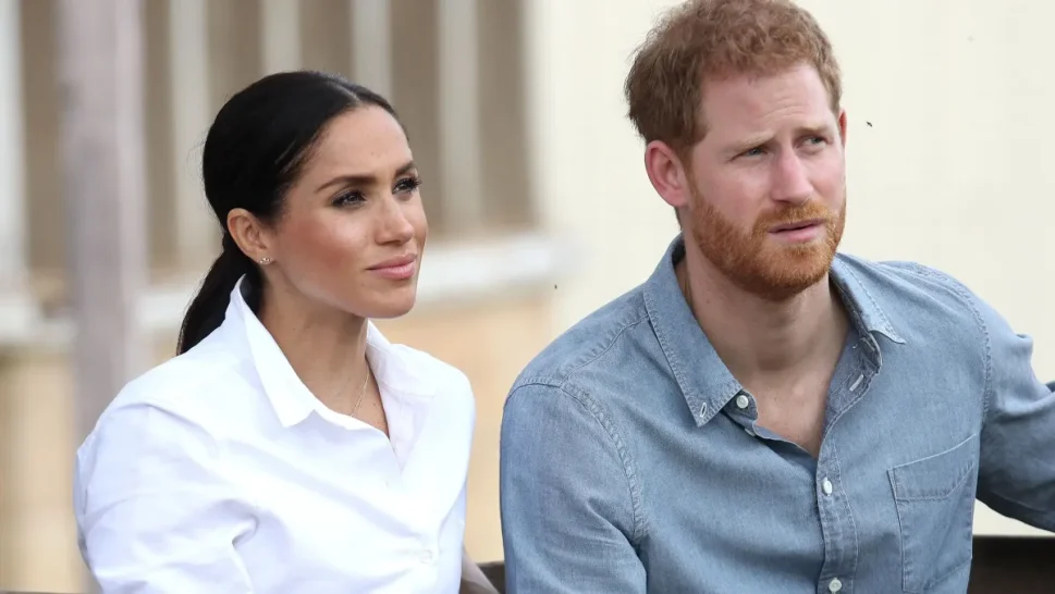 Harry e Meghan ficaram “surpresos” com carta do rei Charles sobre realeza