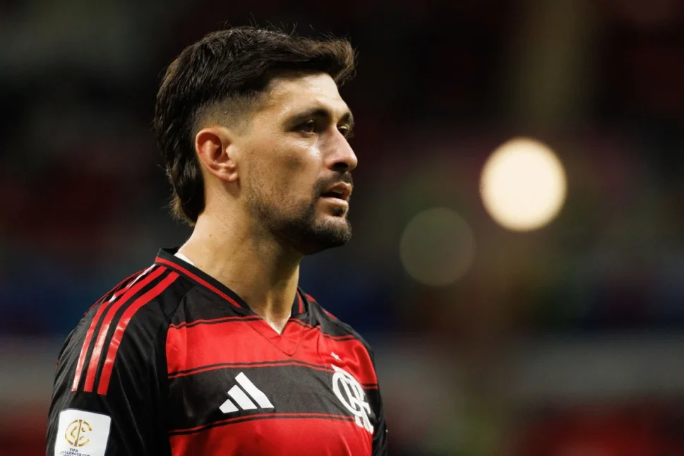 Nova regra deixa nove clubes acima do limite e ameaça estrangeiros na Série A