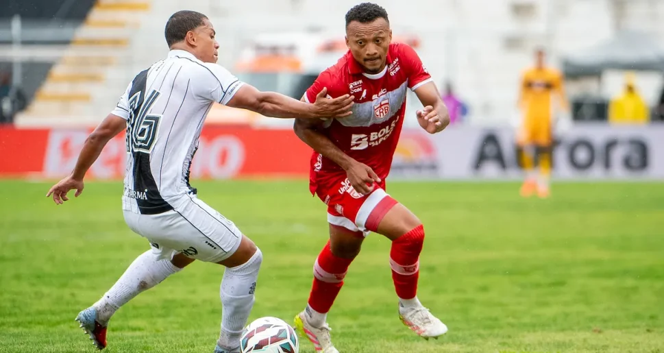 Presente de grego: no dia do aniversário, CRB perde por 1 a 0 para a Ponte Preta