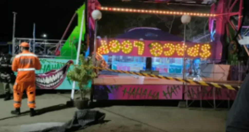 Criança morre ao tentar resgatar chinelo e ser atingida por brinquedo em parque de diversões