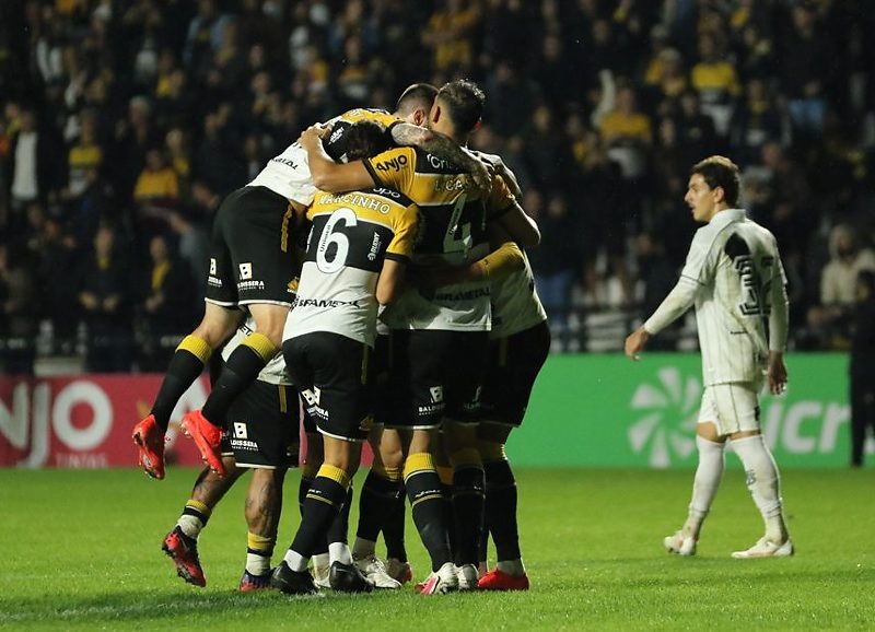 Criciúma 2 x 0 Ponte Preta – Tigre segue vivo e Macaca fica perto de marca negativa