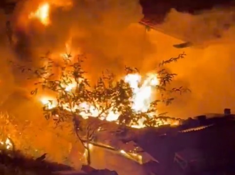 Incêndio atinge borracharia próximo ao viaduto, em Palmeira dos Índios