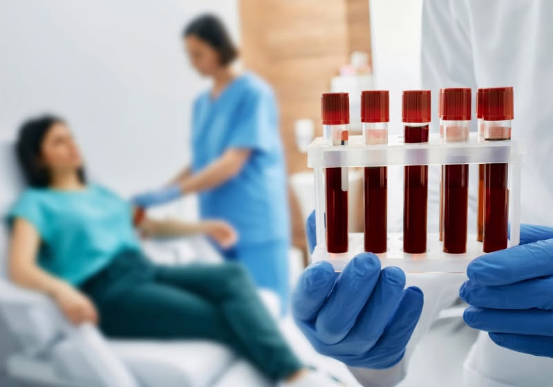 Novo exame de sangue para detectar mais de 50 tipos de câncer chega ao Brasil