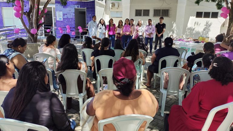 Unidade de Pré-Natal de Alto Risco promove ação para gestantes e acompanhantes no Outubro Rosa