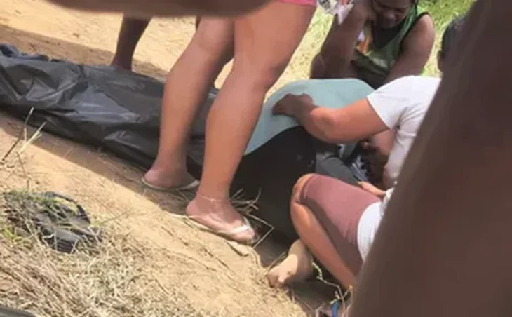Menina de 12 anos morre após acidente de moto em Porto de Pedras